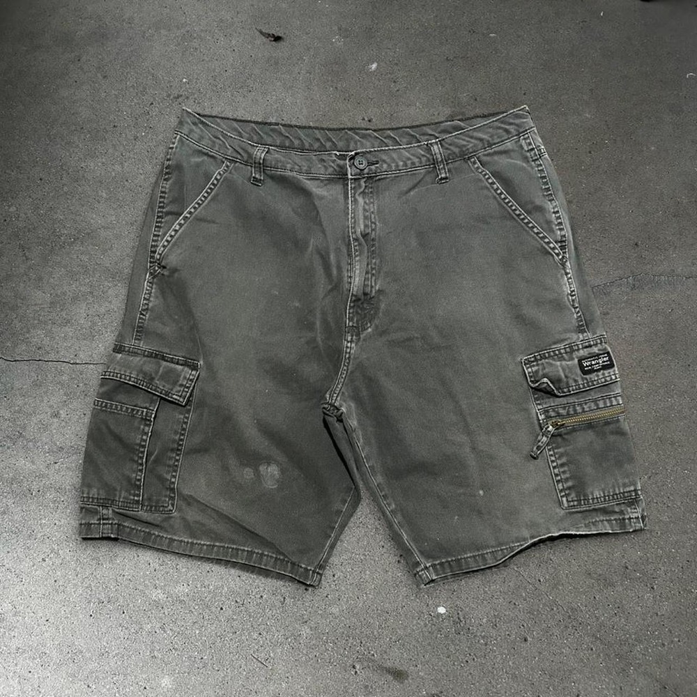 Y2K wrangler grey baggy skater cargo shorts Size 36